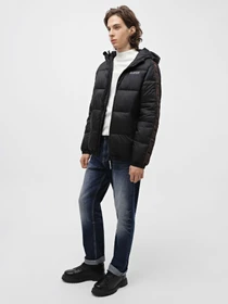 Куртки и дубленки GUESS Byrnie модель Z3BL06.WO06I;JBLK Фото