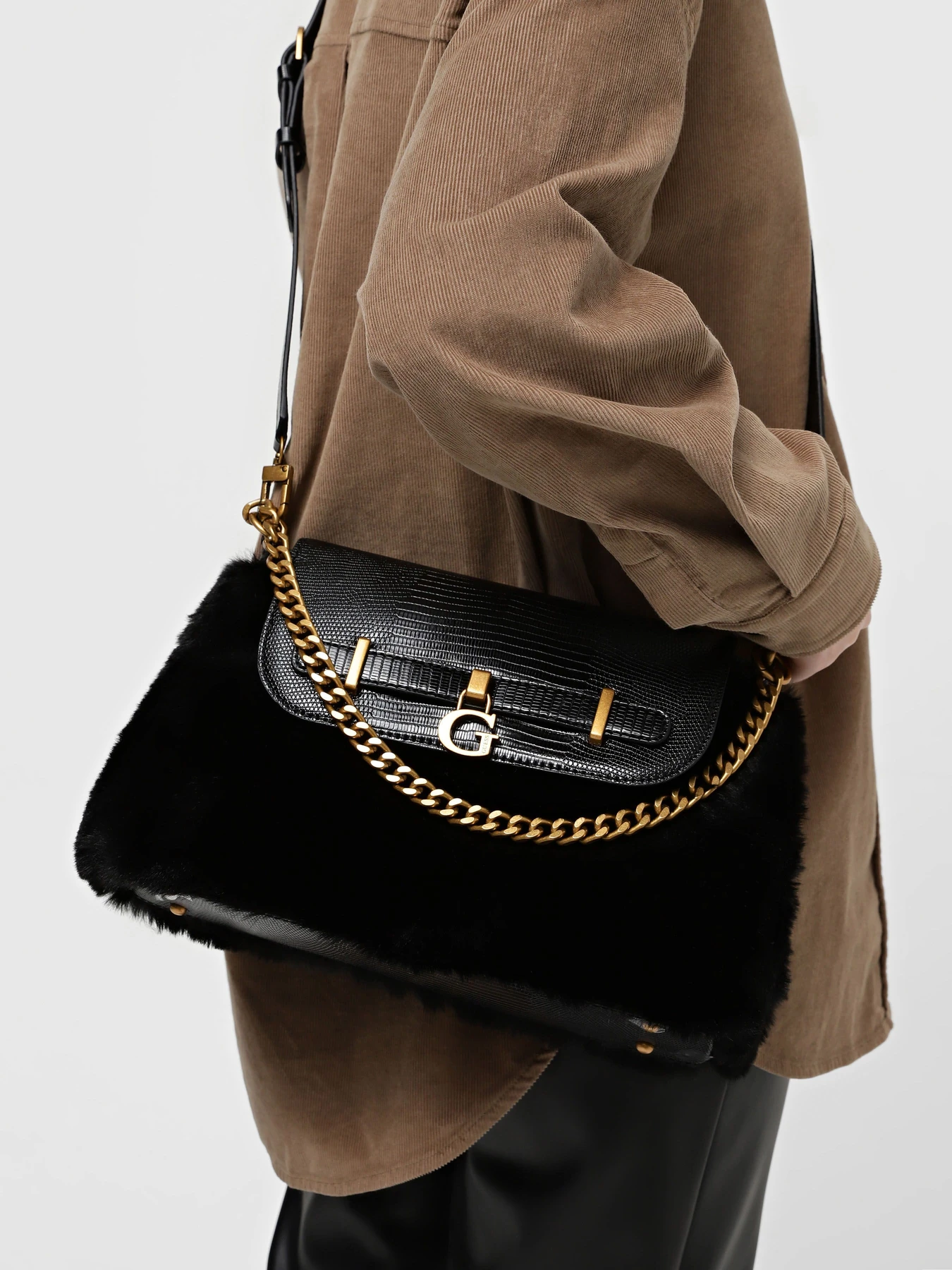 Сумки GUESS модель HWWK89.73200;BLA Сумки GUESS модель HWWK89.73200;BLA Фото
