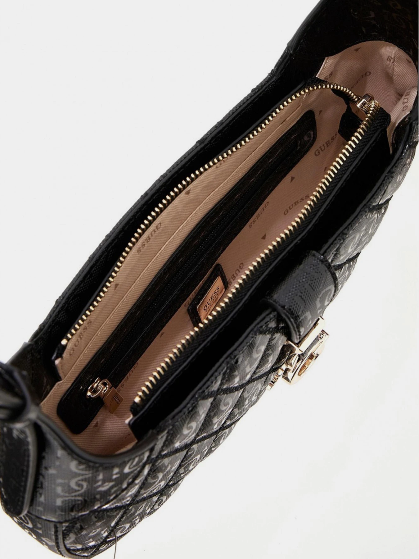Сумки GUESS Adi модель HWGG93.06120;BLA Сумки GUESS Adi модель HWGG93.06120;BLA Фото