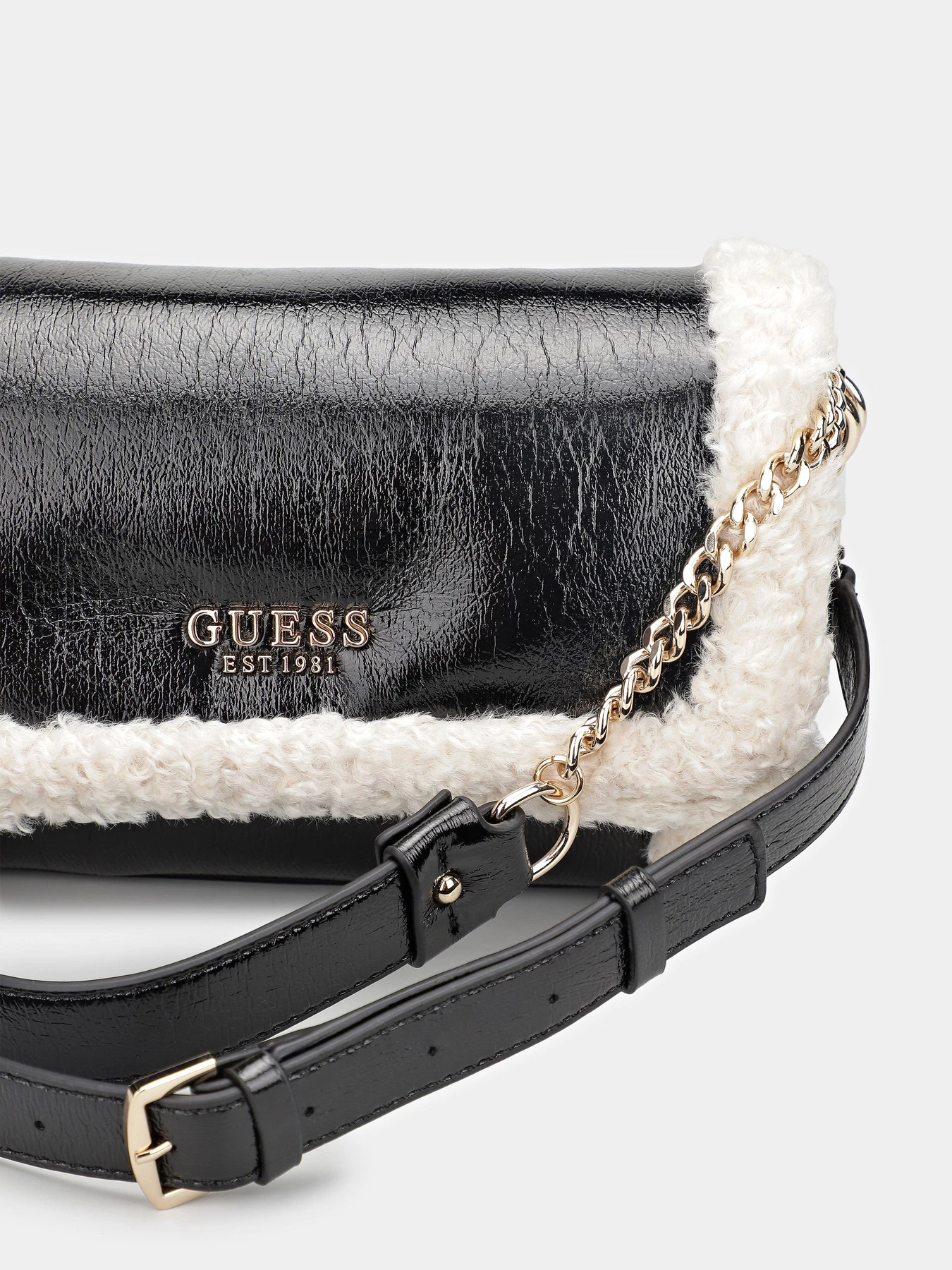 Сумки GUESS Davika модель HWTG94.97200;BLA Сумки GUESS Davika модель HWTG94.97200;BLA Фото