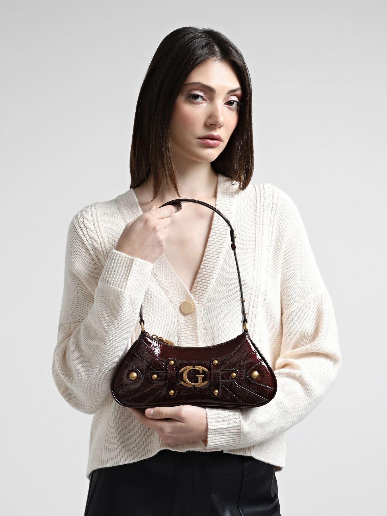 Сумки GUESS Mintha модель HWTB93.48720;CLA Сумки GUESS Mintha модель HWTB93.48720;CLA Фото