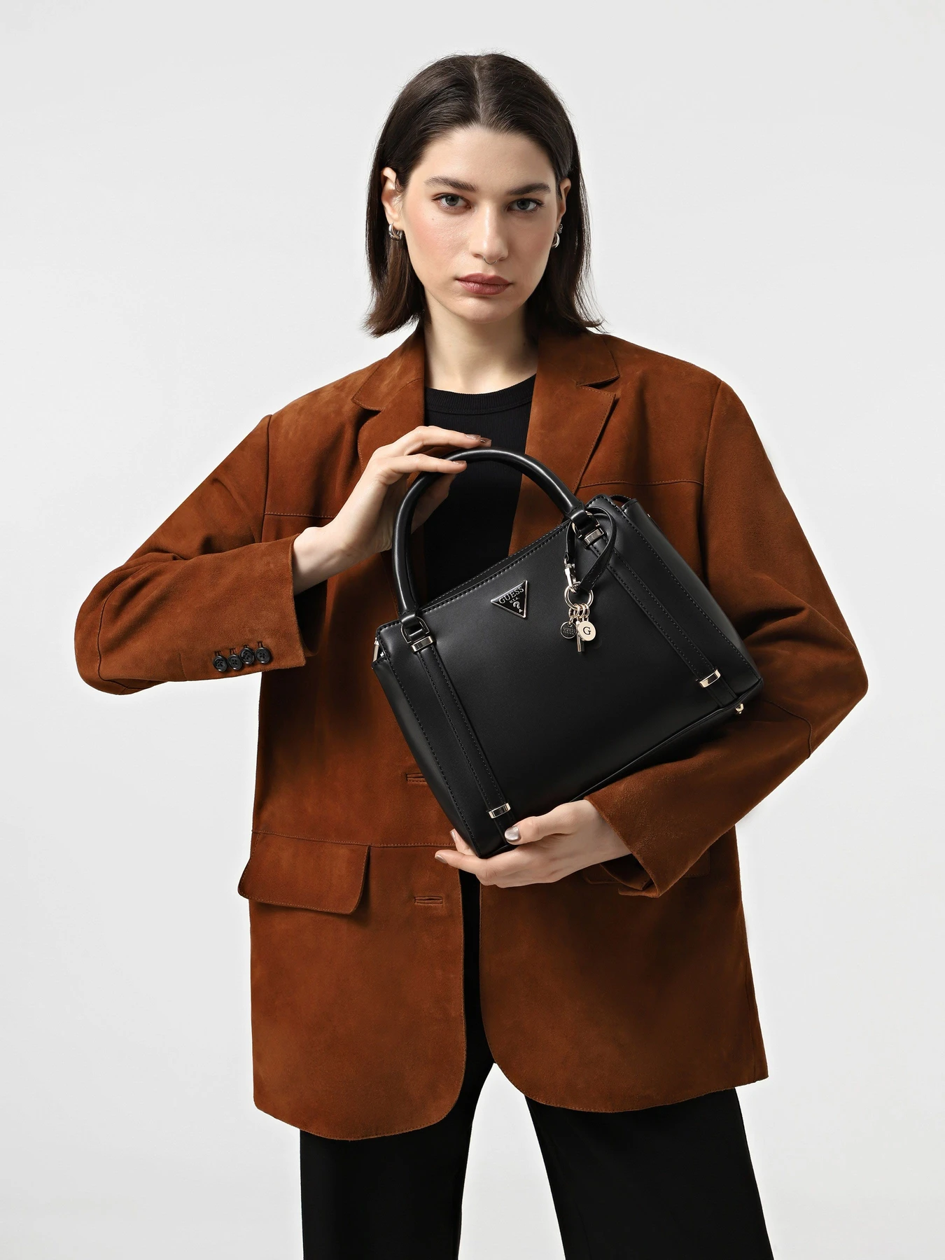 Сумки GUESS Daryna модель HWVG94.93060;BLA Фото