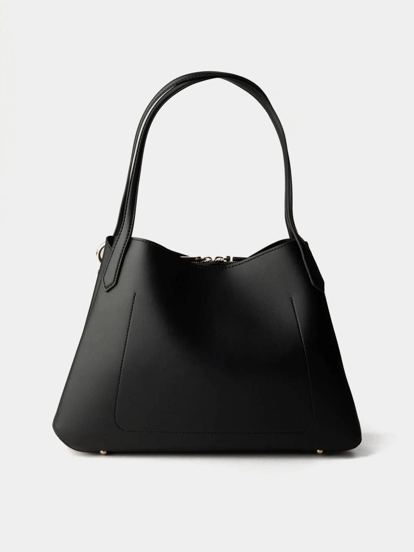 Сумки GUESS Sora модель HWVG95.07220;BLA Сумки GUESS Sora модель HWVG95.07220;BLA Фото