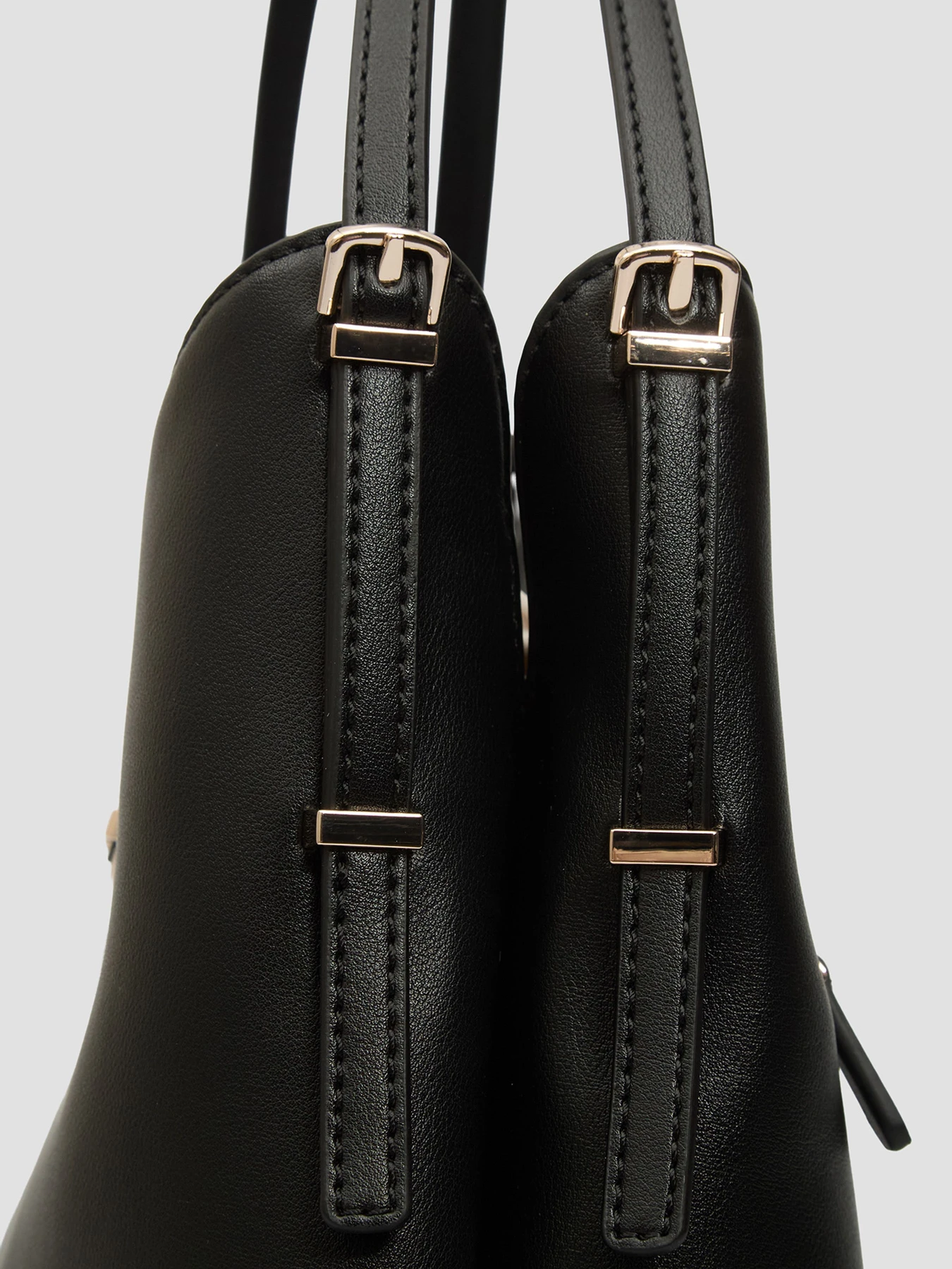 Сумки GUESS Lefia модель HWBG96.44020;BLA Фото