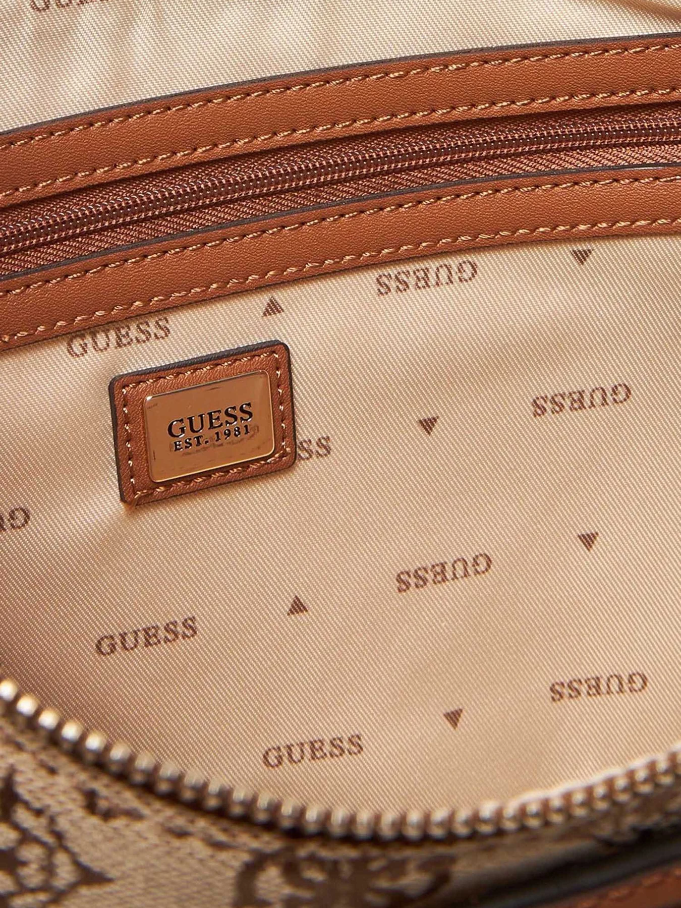 Сумки GUESS Neda модель HWJP96.54020;LTL Сумки GUESS Neda модель HWJP96.54020;LTL Фото