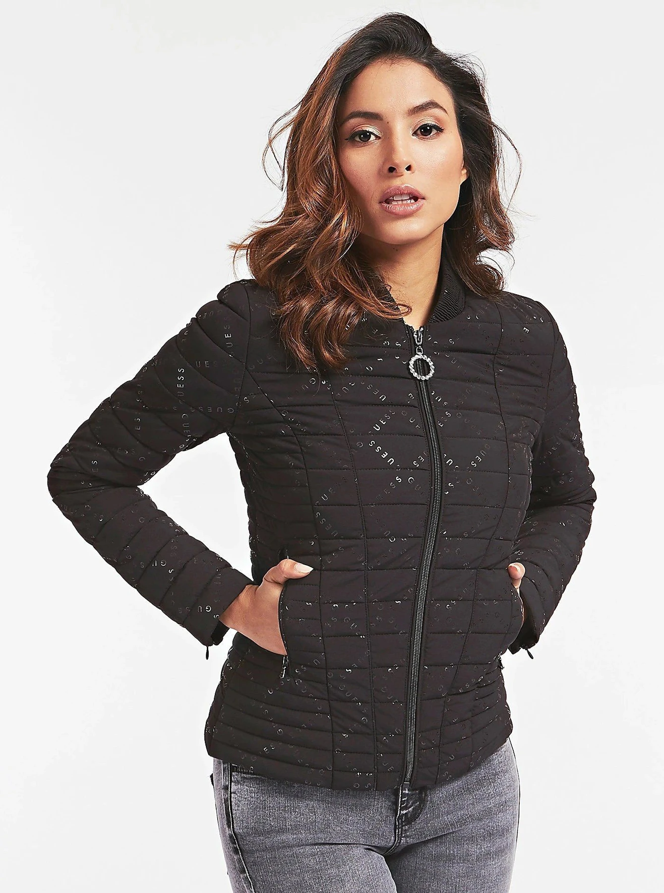 Куртки и дубленки GUESS модель W0YL81-WCOG0-JBLK Фото