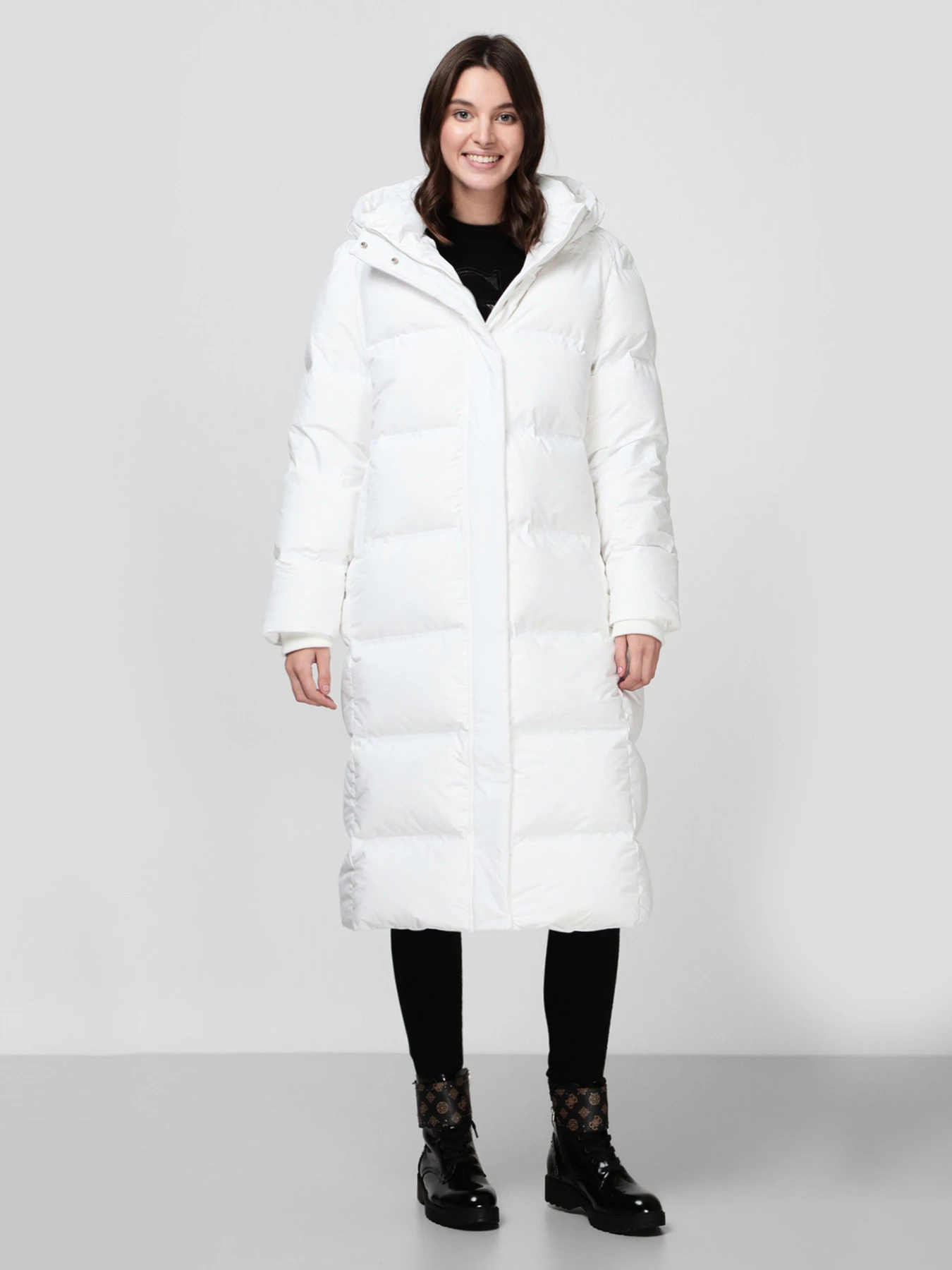 Куртки та дублянки GUESS модель W0BL1J-WDIN0-TWHT Фото