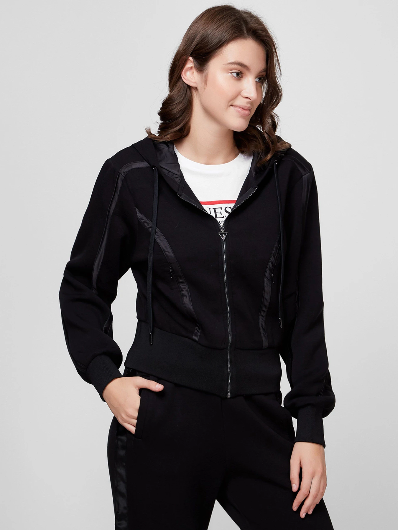 Худі та світшоти GUESS Piper Jacket модель W0BQ71-K7UW2-JBLK Фото