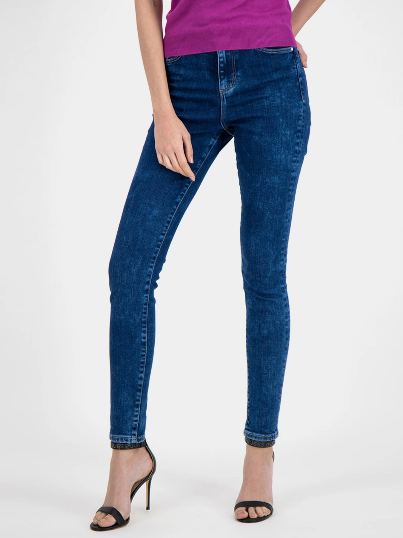 Джинсы GUESS Skinny модель W1RA95-D4663-SOCH Фото