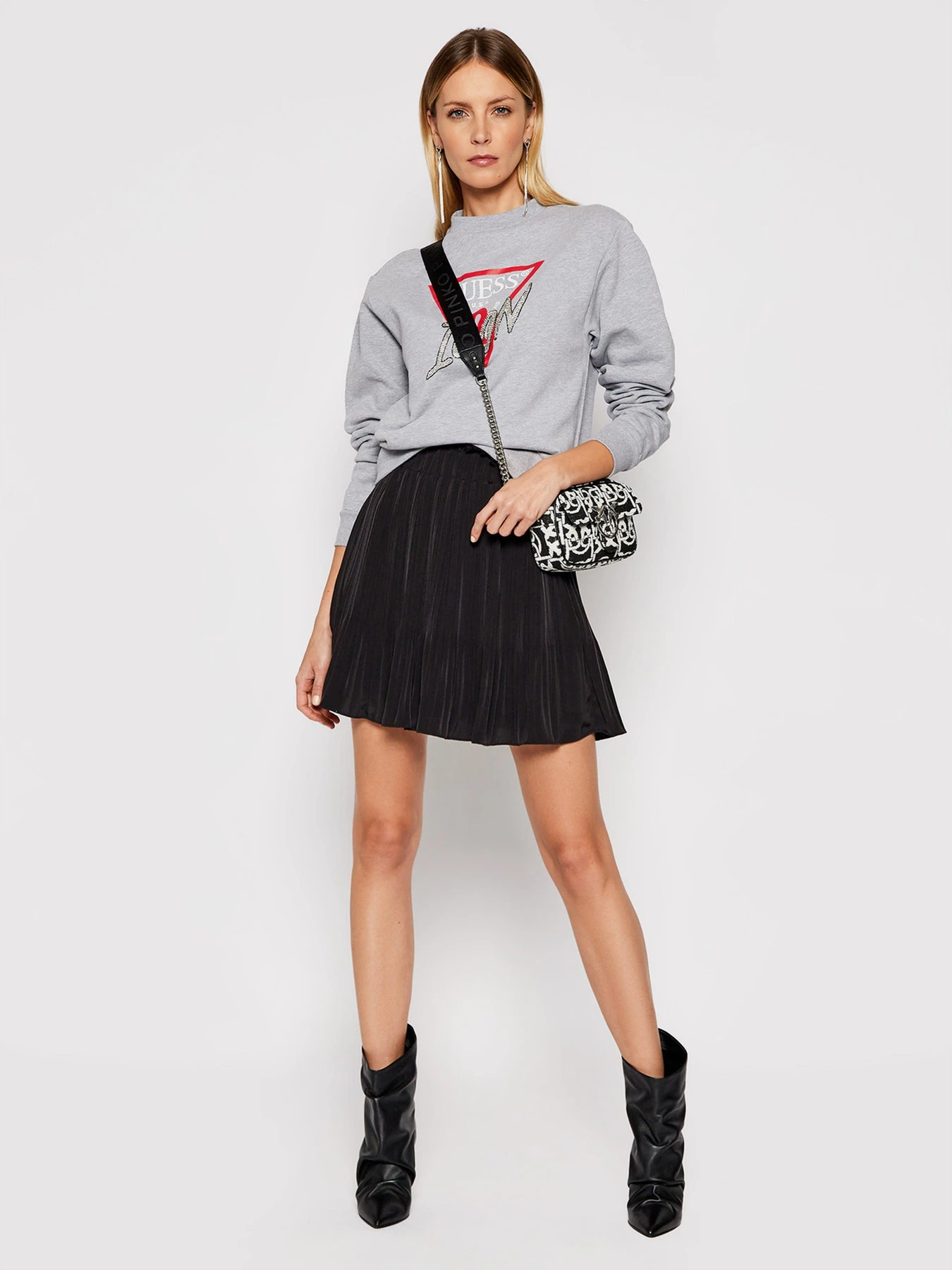 Худі та світшоти GUESS модель W1RQ04-K68I0-LMGY Худі та світшоти GUESS модель W1RQ04-K68I0-LMGY Фото