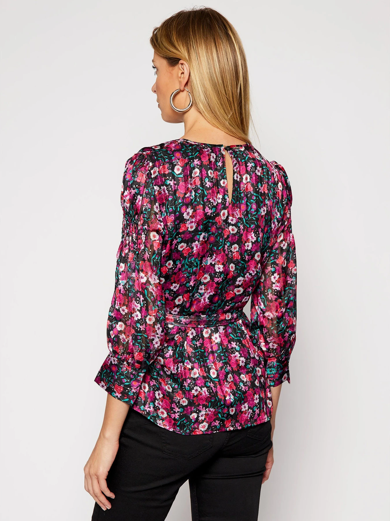 Рубашки GUESS Anieta модель W1RH49-WDON2-P66Z Рубашки GUESS Anieta модель W1RH49-WDON2-P66Z Фото
