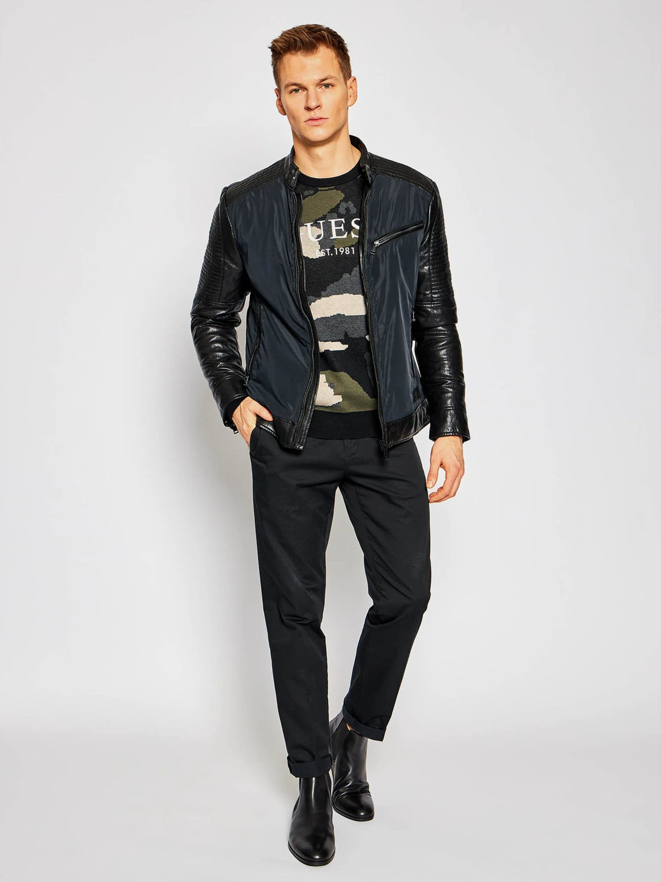 Куртки та дублянки GUESS модель M1RL48-WDMP0-JBLK Фото