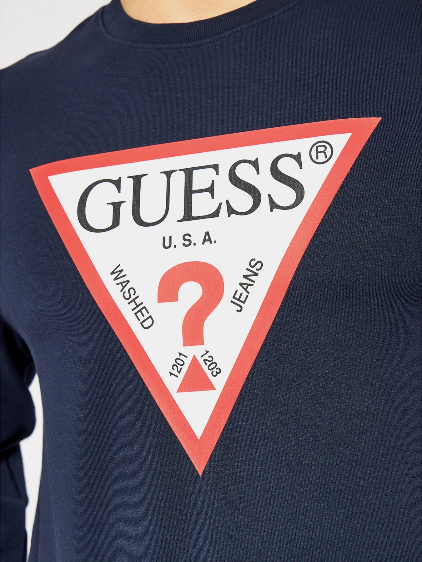 Худи и свитшоты GUESS модель M1RQ37-K6ZS1-G77G Худи и свитшоты GUESS модель M1RQ37-K6ZS1-G77G Фото