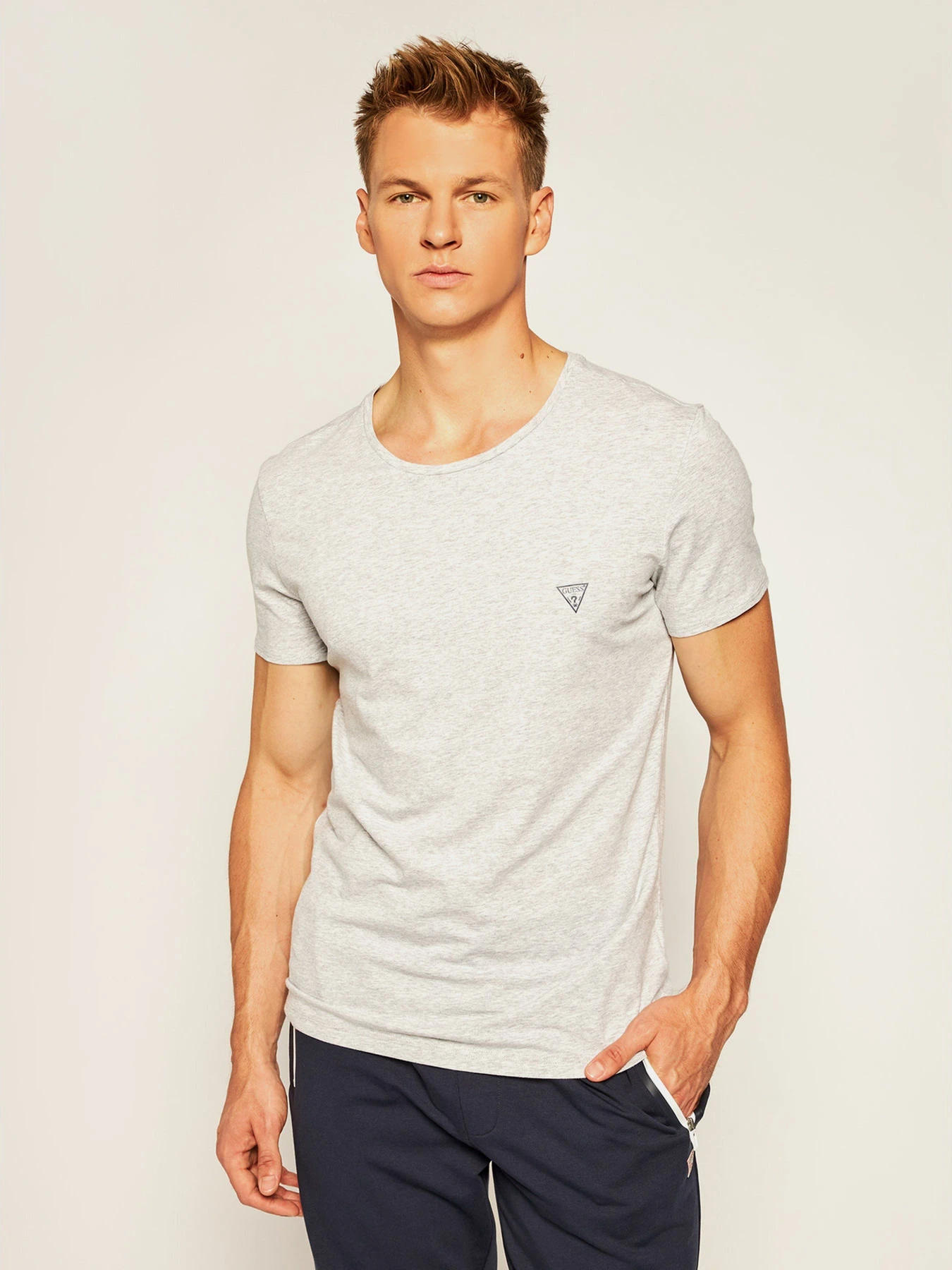 Футболки и поло GUESS модель U97M00-JR003-H905 Футболки и поло GUESS модель U97M00-JR003-H905 Фото