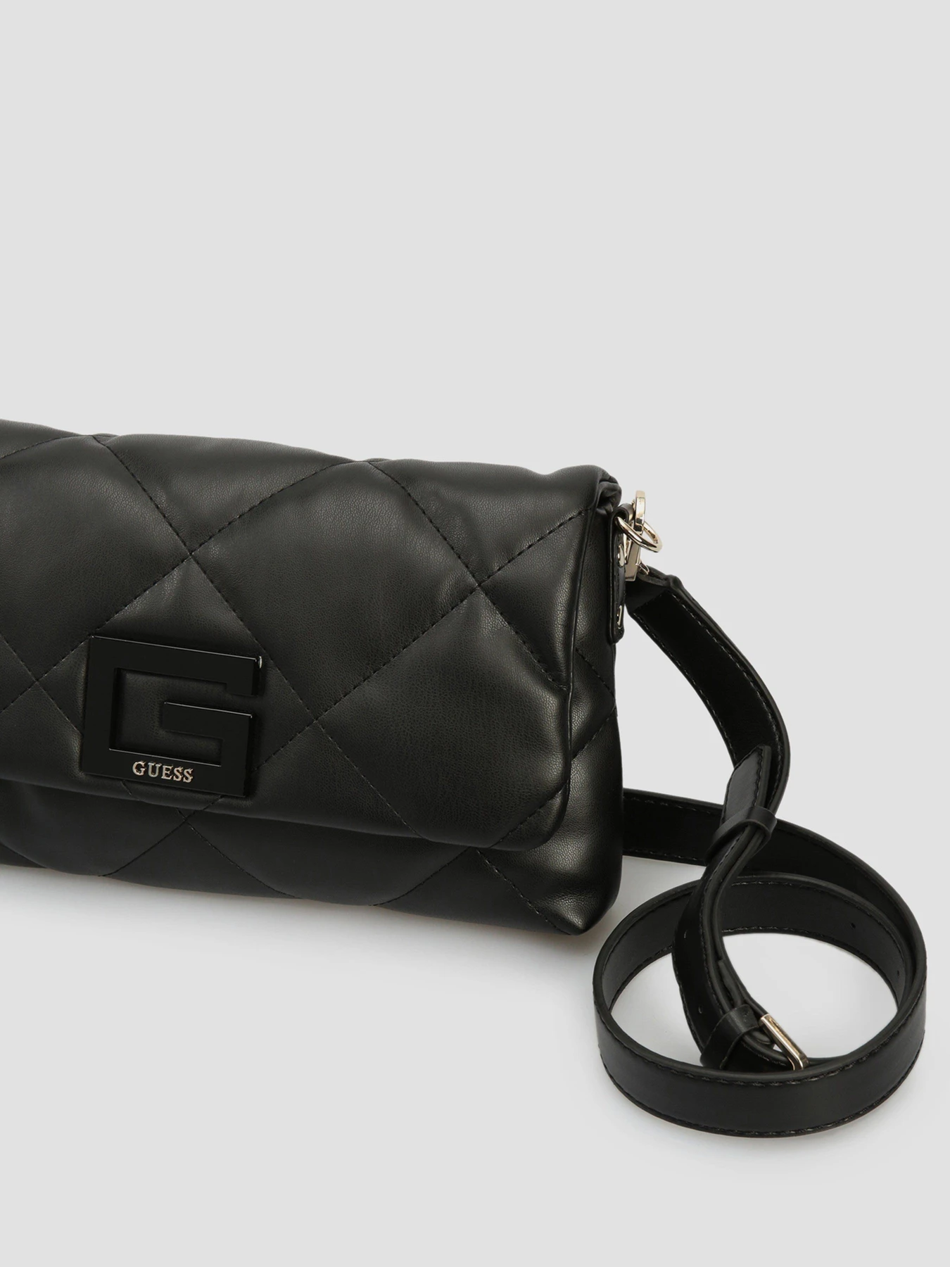 Сумки GUESS модель HWQB75-80190-BLA Сумки GUESS модель HWQB75-80190-BLA Фото