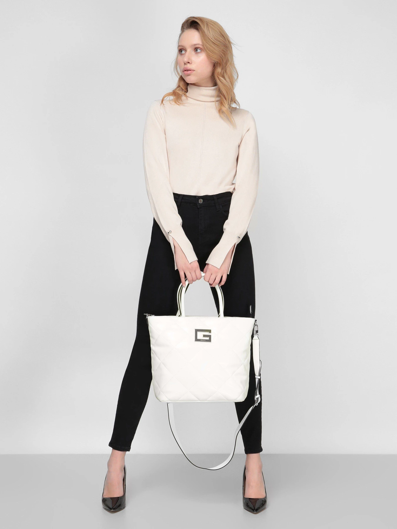 Сумки GUESS модель HWQW75-80230-WHI Фото
