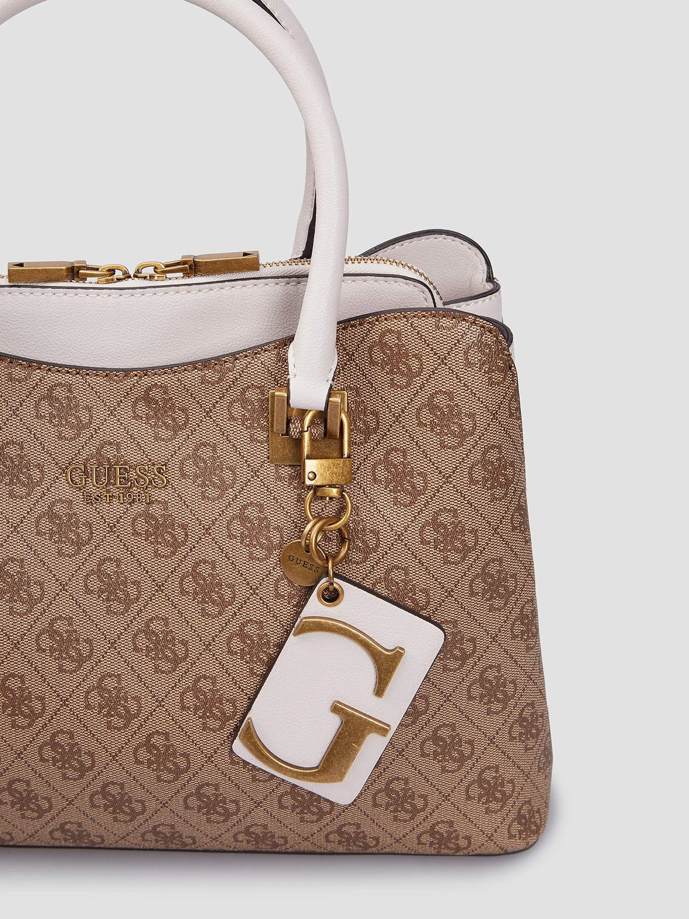 Сумки GUESS модель HWSB79-67070-BRO Фото