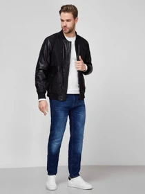Куртки та дублянки GUESS модель M1RL54-WDEJ0-JBLK Фото