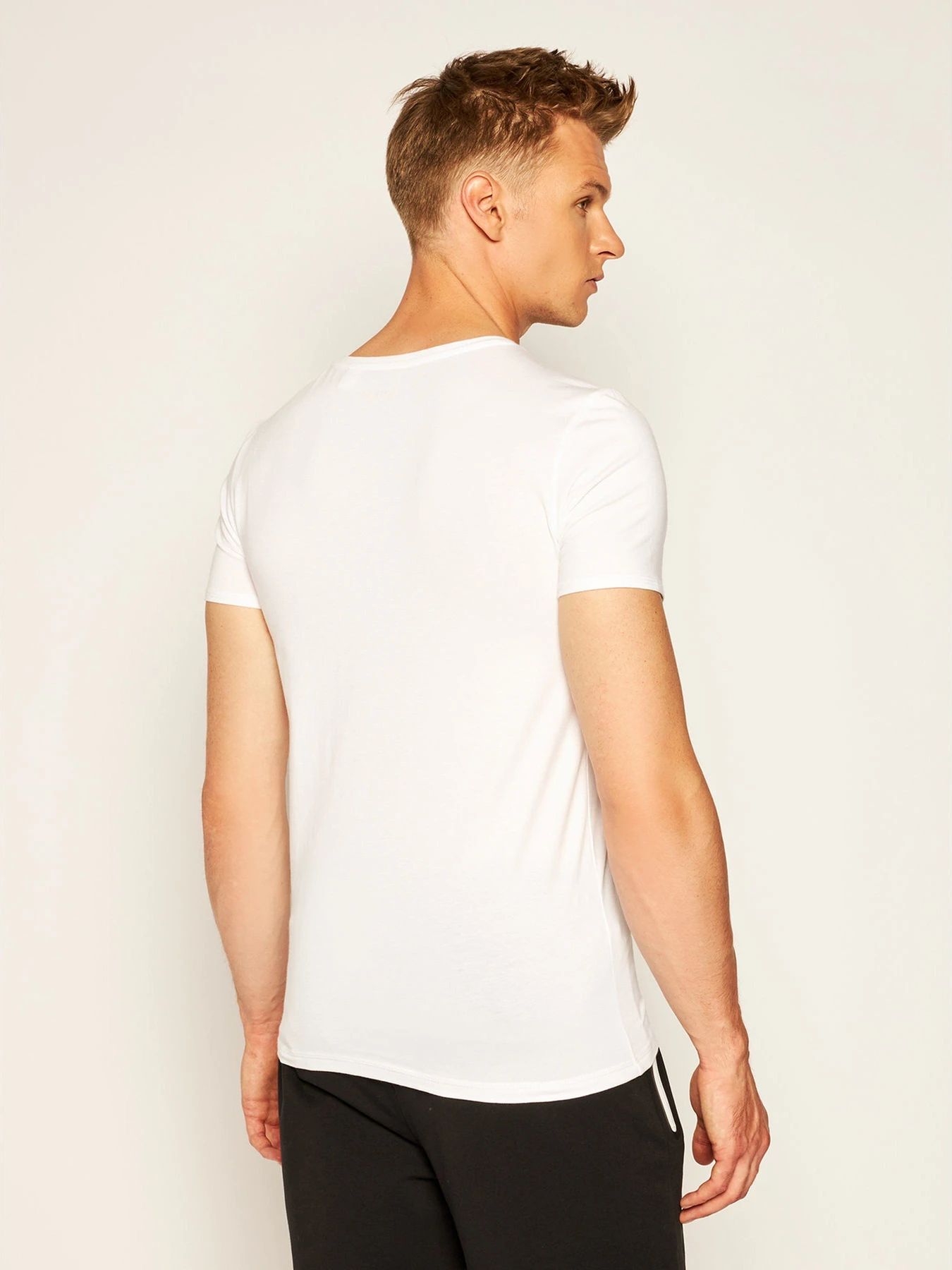 Футболки и поло GUESS модель U97M00-JR003-A009 Футболки и поло GUESS модель U97M00-JR003-A009 Фото