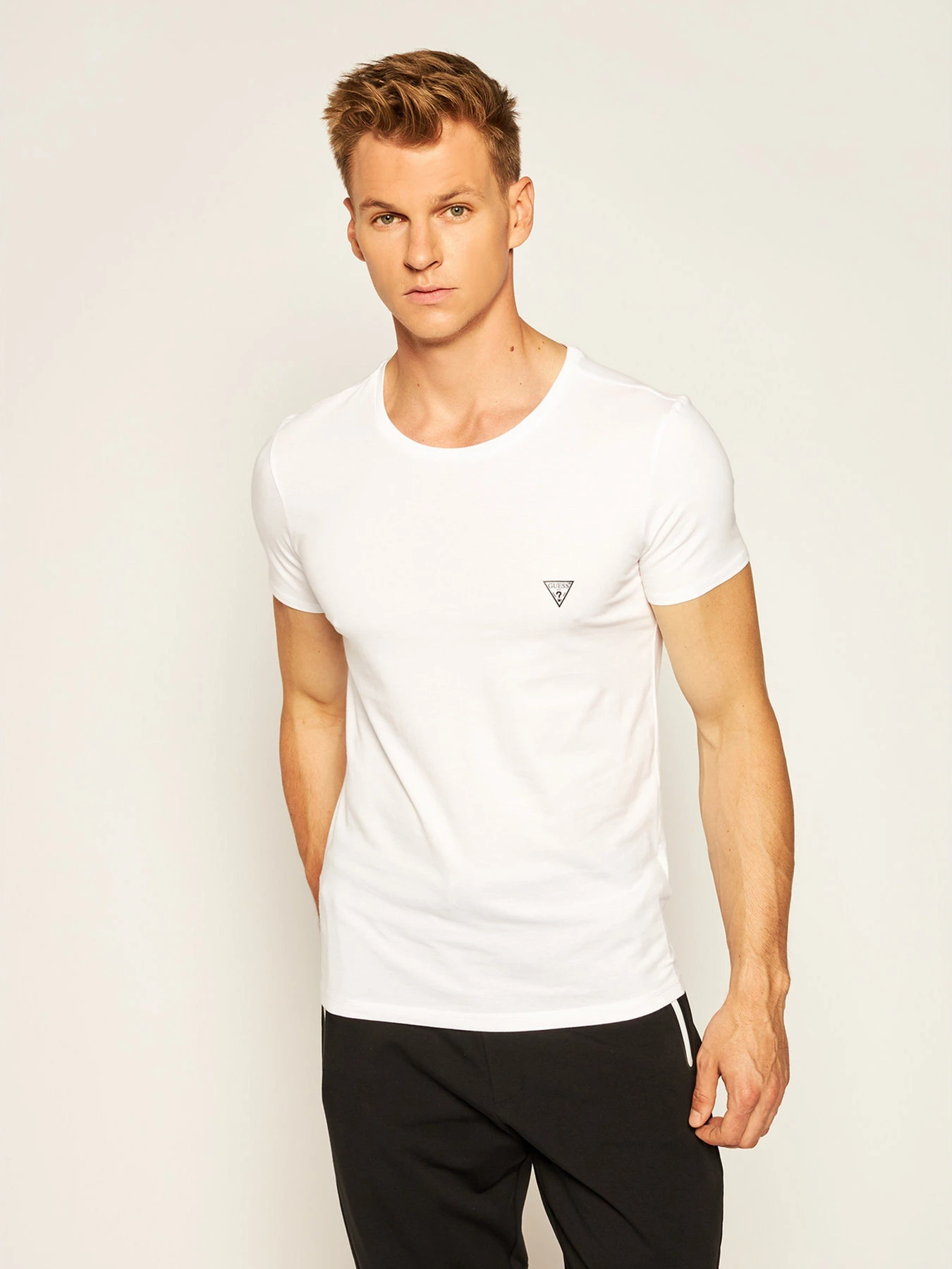 Футболки и поло GUESS модель U97M00-JR003-A009 Футболки и поло GUESS модель U97M00-JR003-A009 Фото