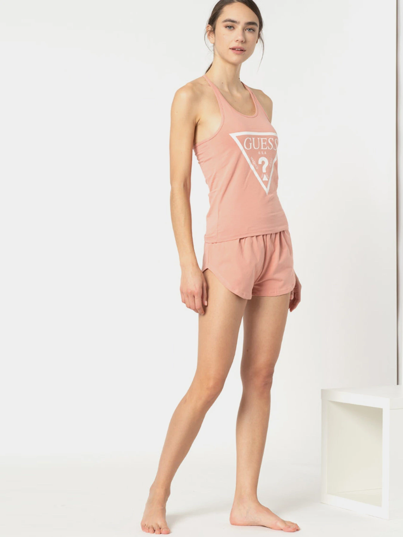 Одяг для дому та сну GUESS модель O1GX01-J1311-G6J1 Одяг для дому та сну GUESS модель O1GX01-J1311-G6J1 Фото