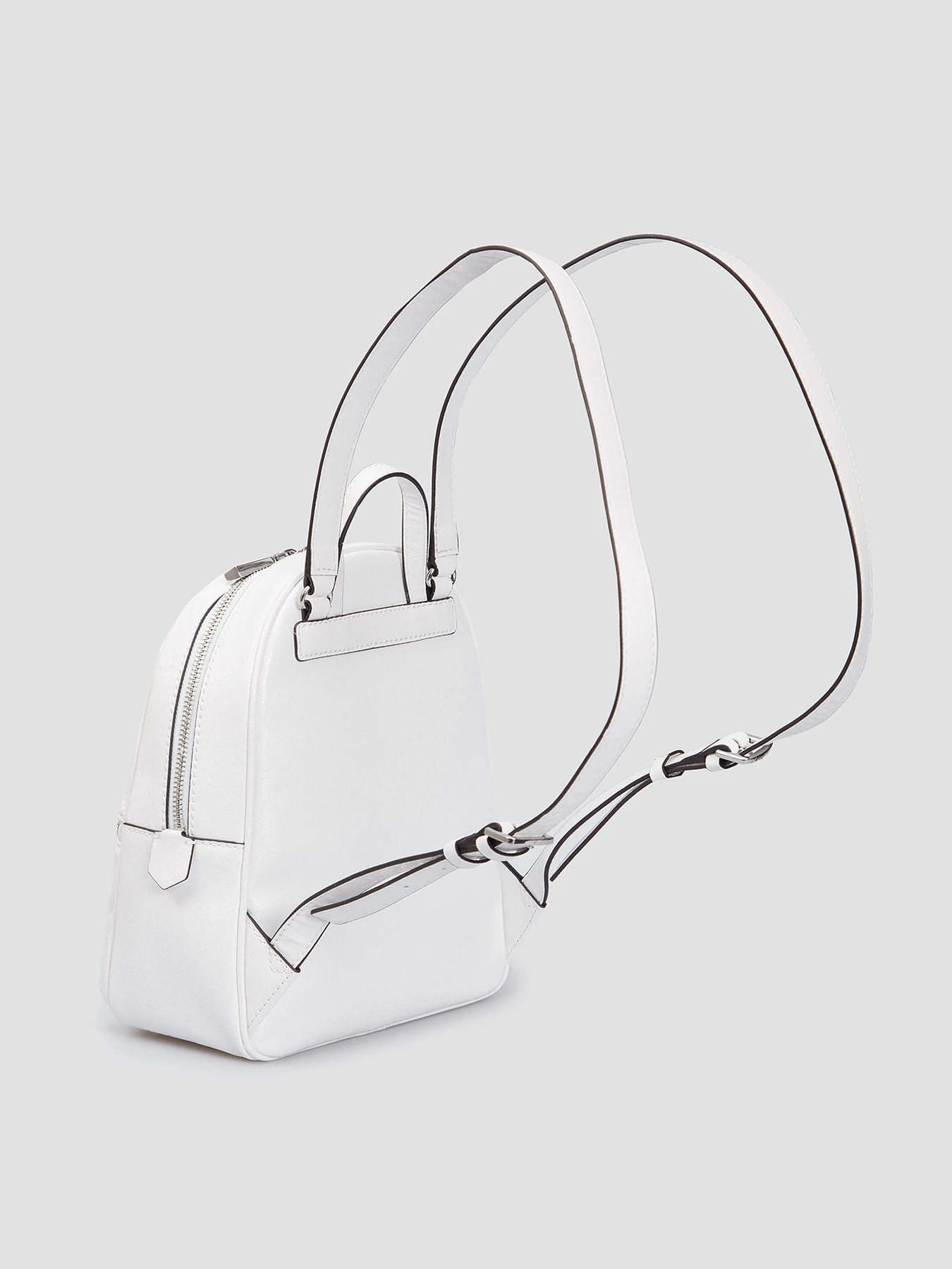 Рюкзаки GUESS
Dilla модель HWWY79-71320-WHI Рюкзаки GUESS
Dilla модель HWWY79-71320-WHI Фото