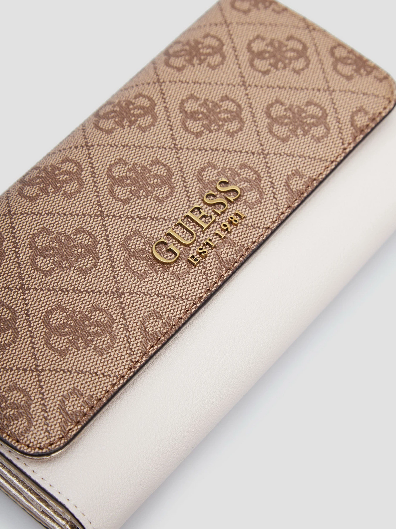 Кошельки GUESS модель SWSB79-67650-BRO Кошельки GUESS модель SWSB79-67650-BRO Фото