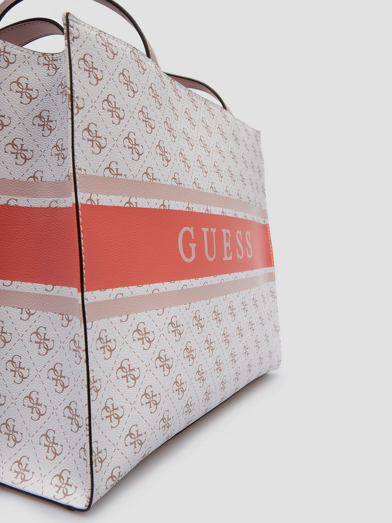 Сумки GUESS модель HWSW78-94230-WTC Сумки GUESS модель HWSW78-94230-WTC Фото
