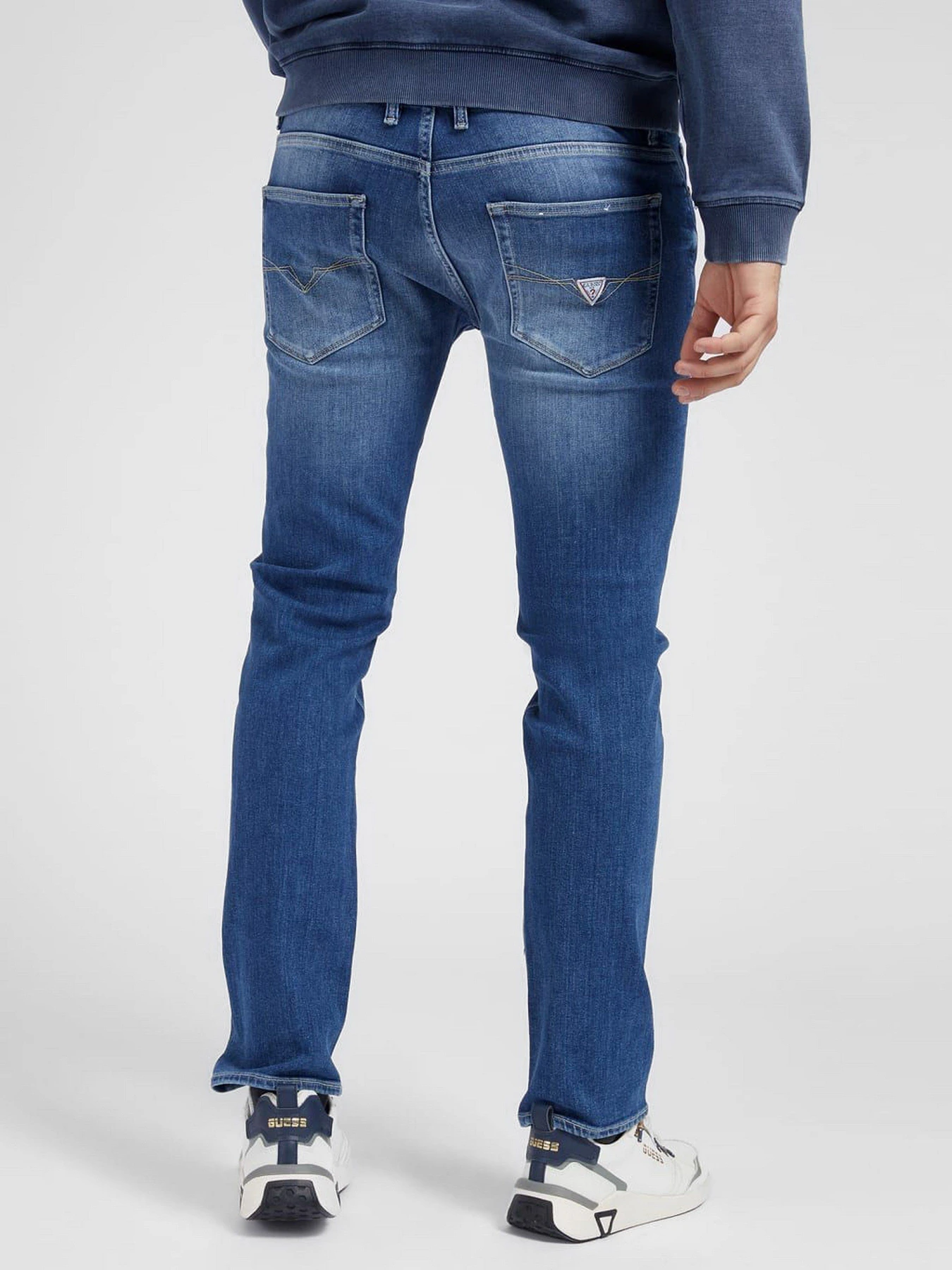 Джинсы GUESS Miami Skinny модель M1YAN1.D4GV5;1CRM Джинсы GUESS Miami Skinny модель M1YAN1.D4GV5;1CRM Фото