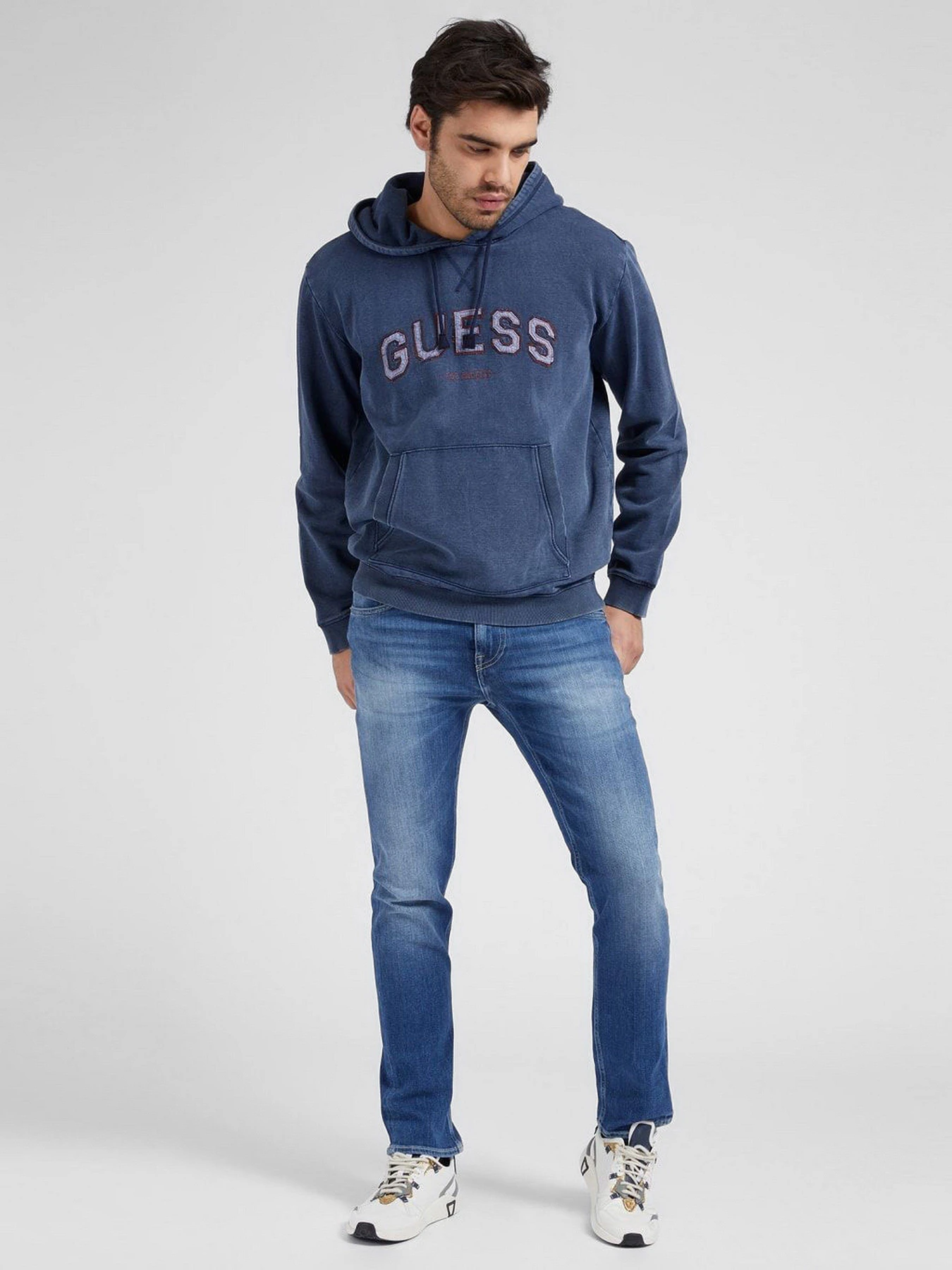 Джинсы GUESS Miami Skinny модель M1YAN1.D4GV5;1CRM Джинсы GUESS Miami Skinny модель M1YAN1.D4GV5;1CRM Фото
