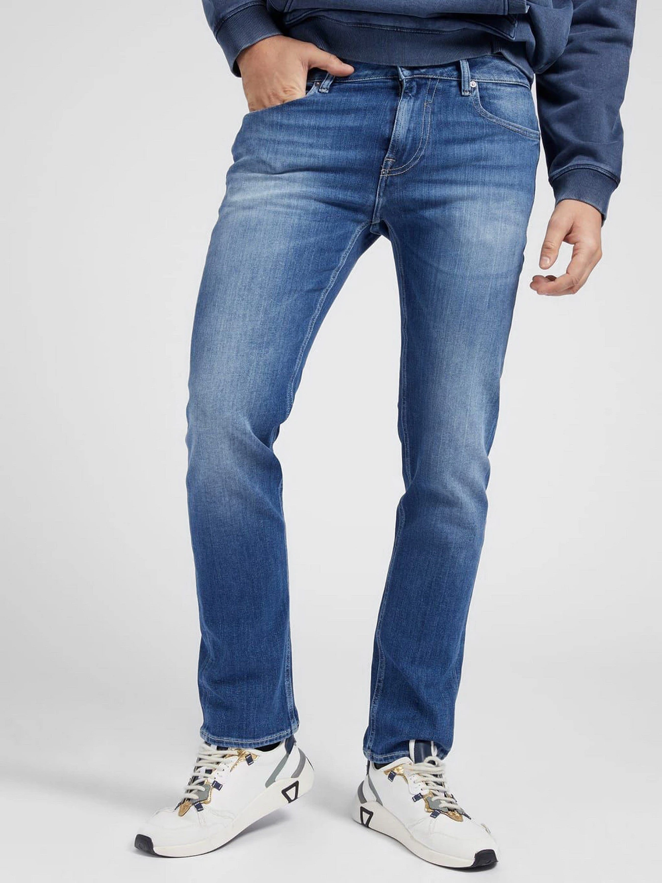 Джинсы GUESS Miami Skinny модель M1YAN1.D4GV5;1CRM Джинсы GUESS Miami Skinny модель M1YAN1.D4GV5;1CRM Фото