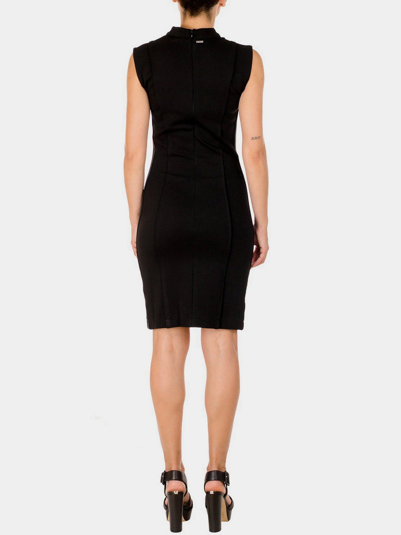 Платья GUESS Alexandra модель W1YK02.K8RN0;JBLK Платья GUESS Alexandra модель W1YK02.K8RN0;JBLK Фото