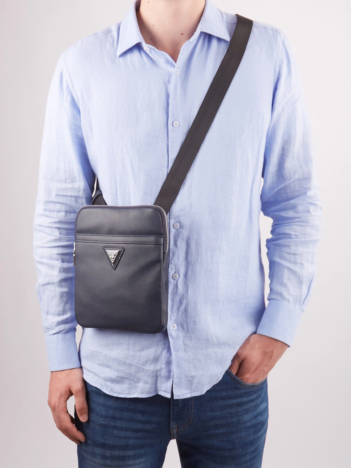 Сумки GUESS модель HMERIV.P1323;BLA Фото