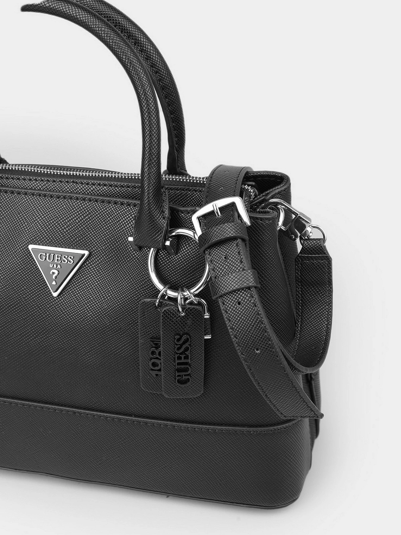 Сумки GUESS Cordelia Luxury Satchel модель HWVG81.30060;BLA Фото