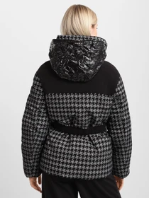 Куртки та дублянки GUESS модель W1BL10.WE4A0;F061 Фото