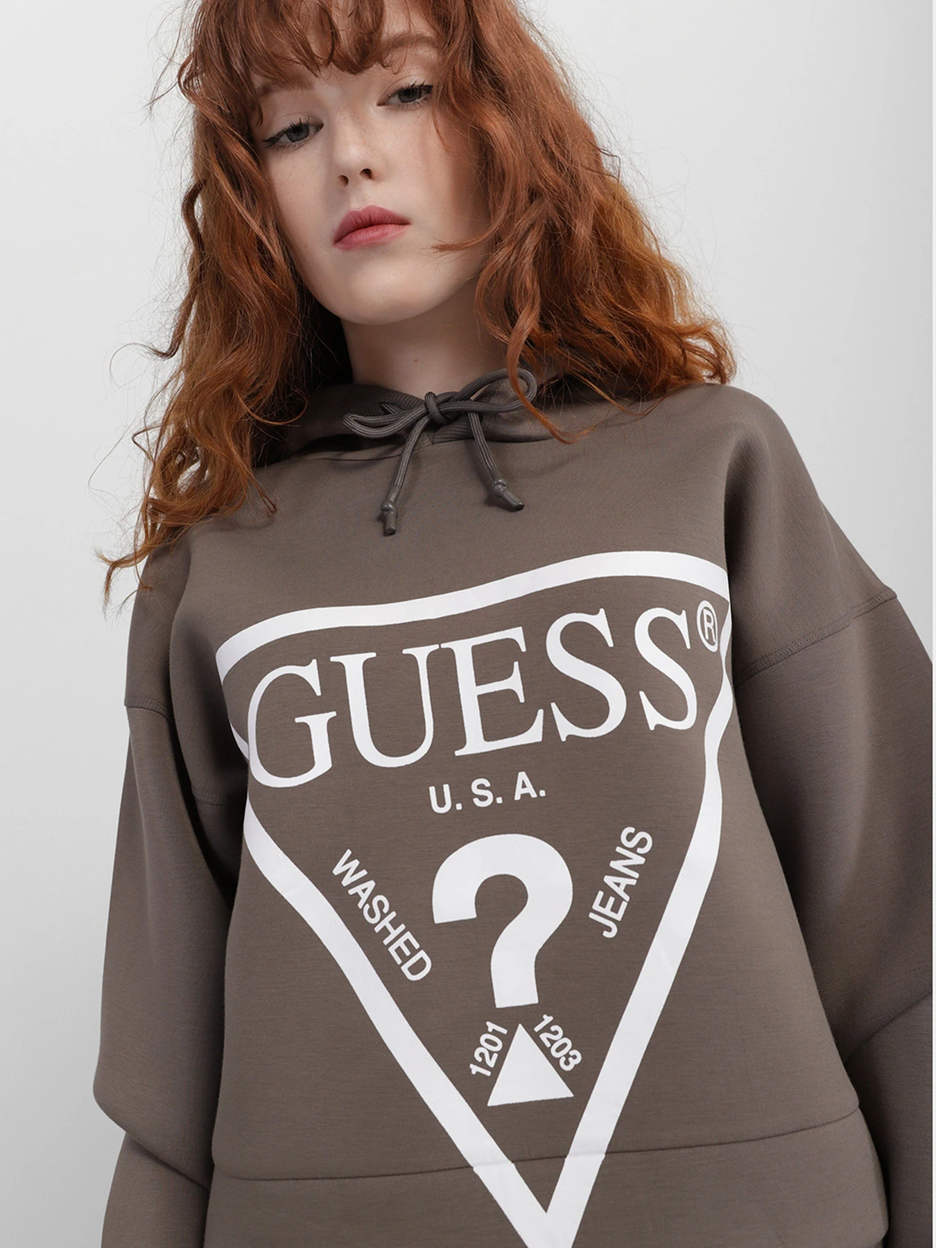 Худи и свитшоты GUESS модель O1GA29.KAMN2;G8ED Фото