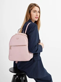 Рюкзаки GUESS модель HWQO69.95320;DPD Фото