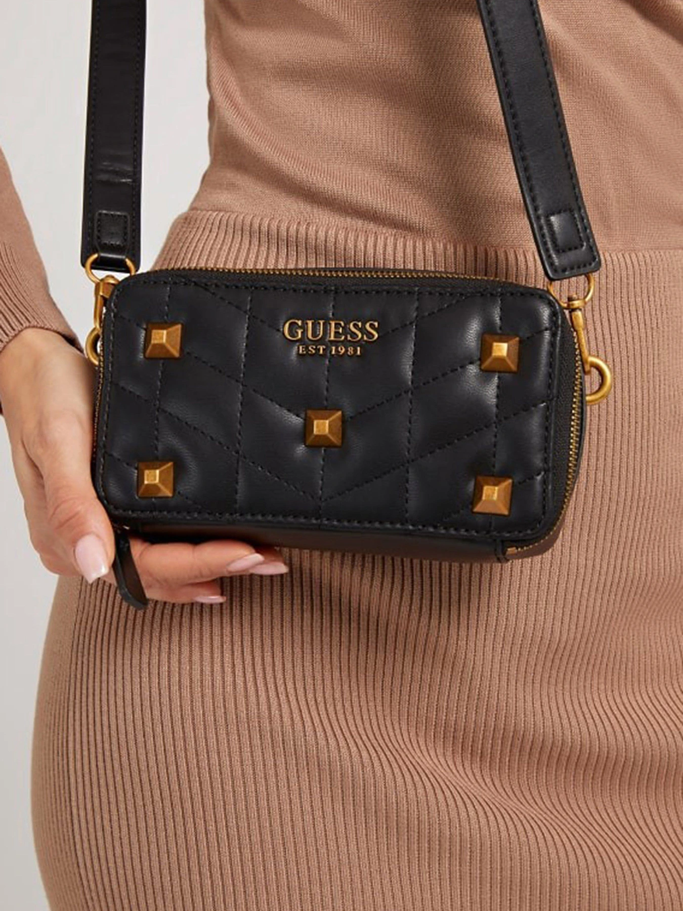 Сумки GUESS Katey Croc модель HWCB84.94720;BLA Фото