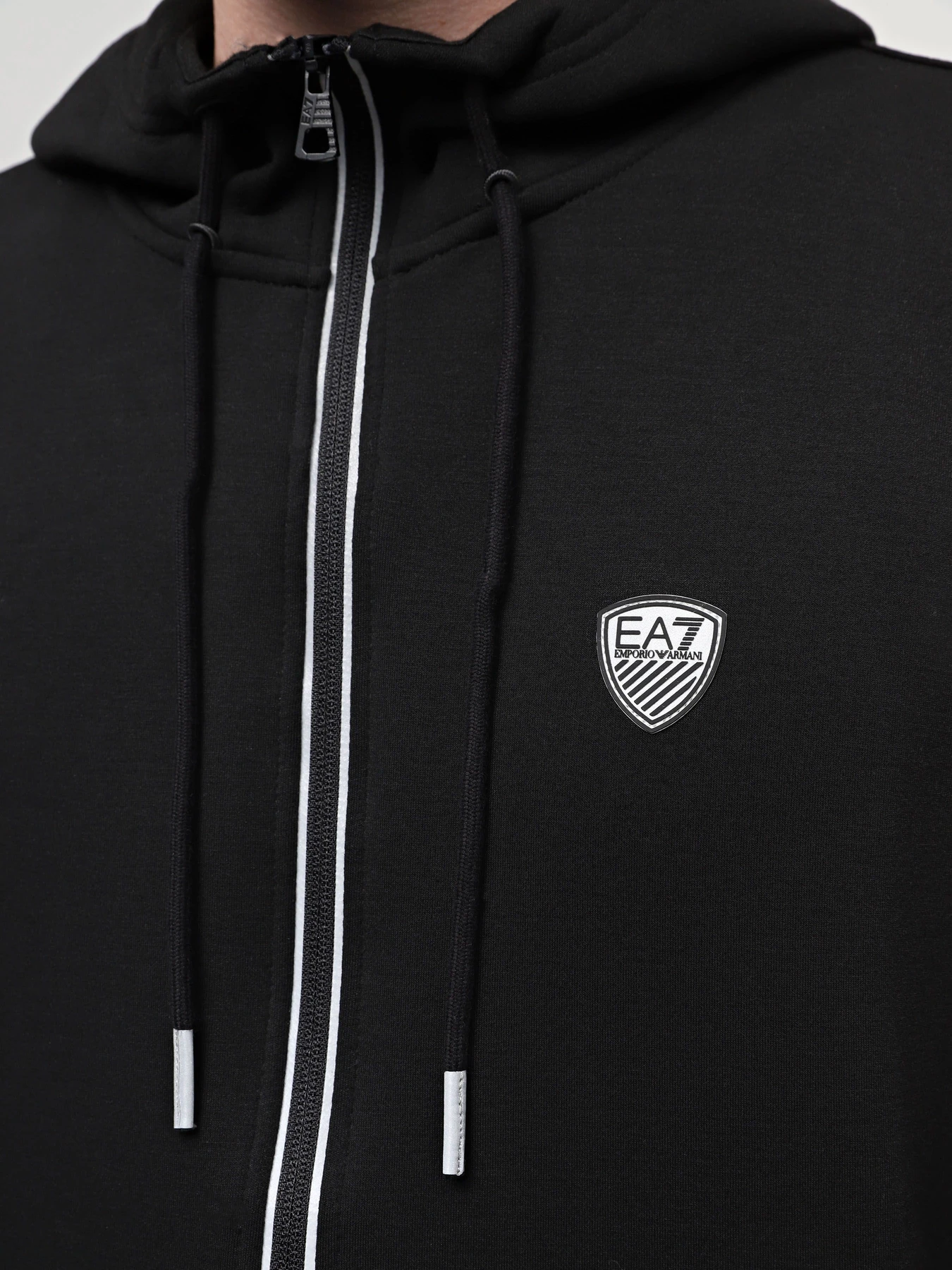 Худі та світшоти EA7 Premium Shield модель 8NPM20-PJ4EZ-1200 Худі та світшоти EA7 Premium Shield модель 8NPM20-PJ4EZ-1200 Фото