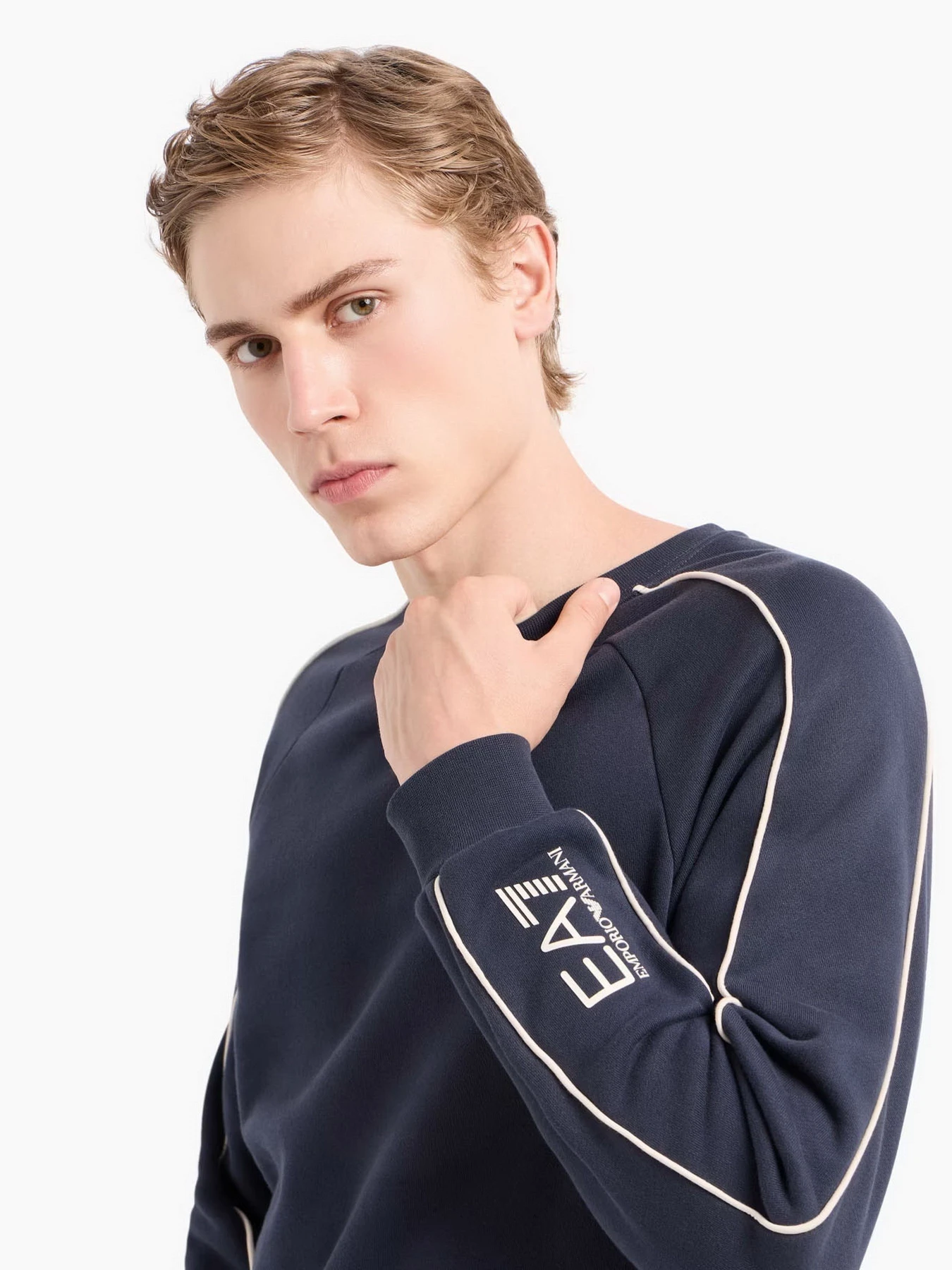 Худи и свитшоты EA7 Logo Series модель 6DPM20-PJZJZ-1562 Худи и свитшоты EA7 Logo Series модель 6DPM20-PJZJZ-1562 Фото