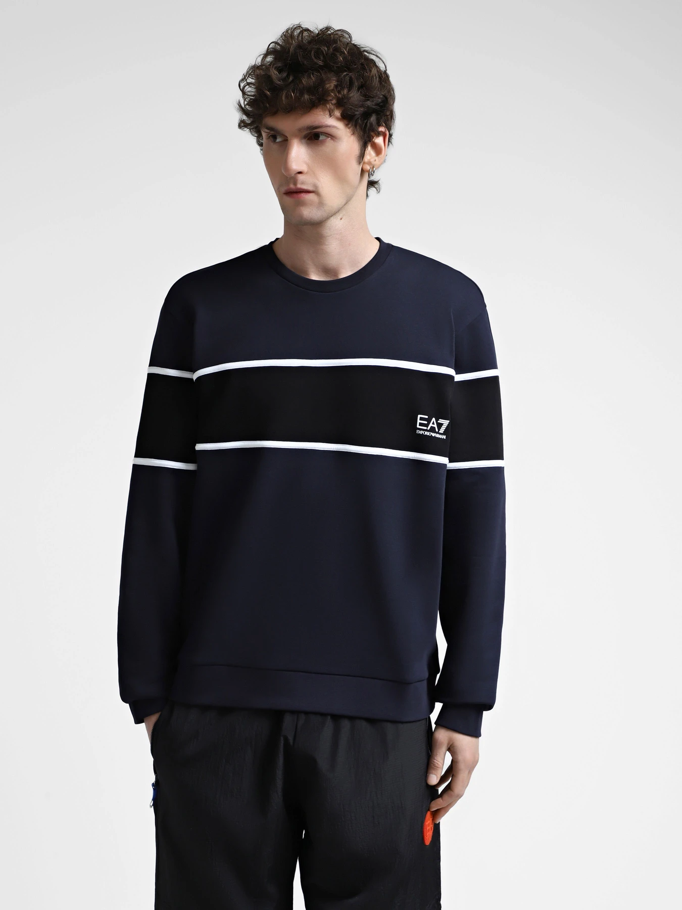 Худі та світшоти EA7 Athletic Colour Block модель 6DPM80-PJTKZ-1562 Худі та світшоти EA7 Athletic Colour Block модель 6DPM80-PJTKZ-1562 Фото