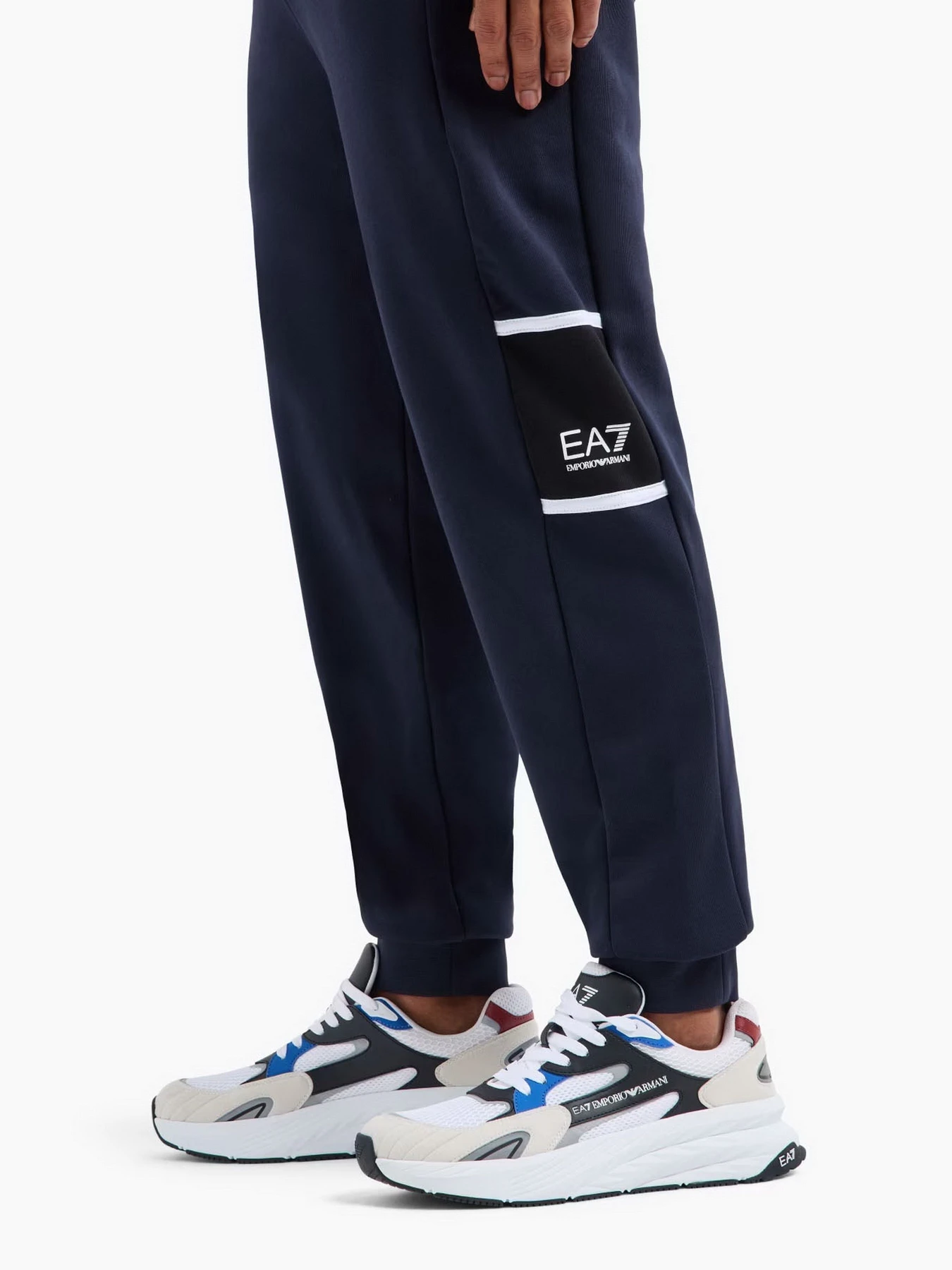 Брюки EA7 Athletic Colour Block модель 6DPP92-PJTKZ-1562 Брюки EA7 Athletic Colour Block модель 6DPP92-PJTKZ-1562 Фото