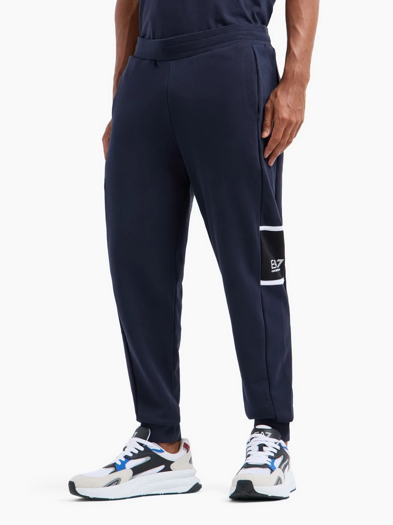 Брюки EA7 Athletic Colour Block модель 6DPP92-PJTKZ-1562 Брюки EA7 Athletic Colour Block модель 6DPP92-PJTKZ-1562 Фото