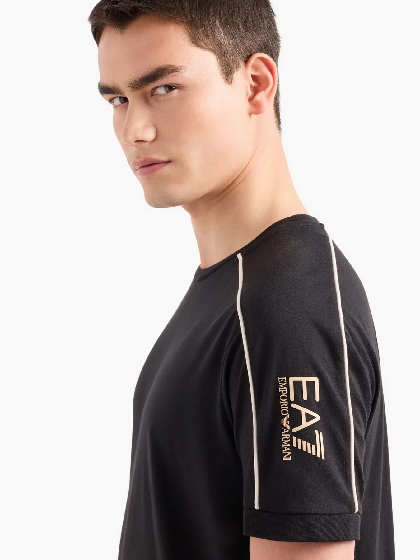 Футболки и поло EA7 Logo Series модель 6DPT08-PJTJZ-1200 Футболки и поло EA7 Logo Series модель 6DPT08-PJTJZ-1200 Фото