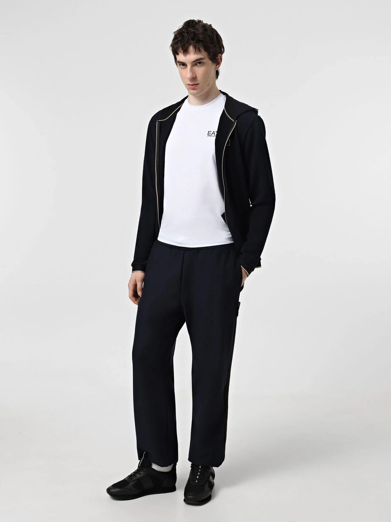 Брюки EA7 Gold Label модель 7M000026-AF10345-UB102 Фото