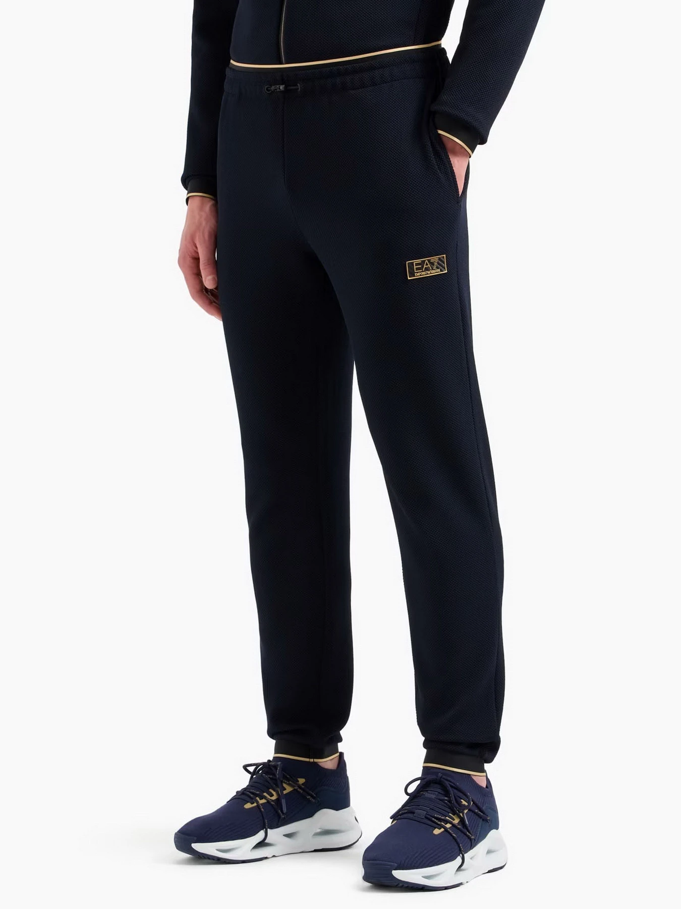 Брюки EA7 Gold Label модель 7M000030-AF10344-UB102 Брюки EA7 Gold Label модель 7M000030-AF10344-UB102 Фото