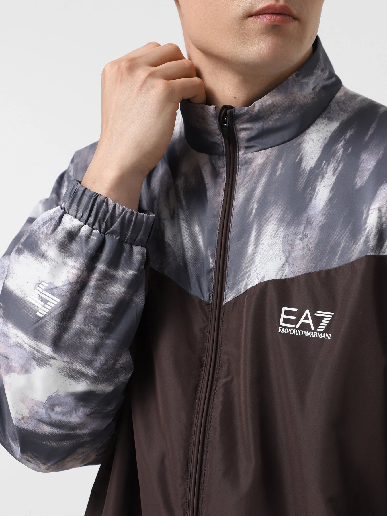 Костюмы EA7 Ventus7 модель 7M000078-AF12948-U6278 Костюмы EA7 Ventus7 модель 7M000078-AF12948-U6278 Фото