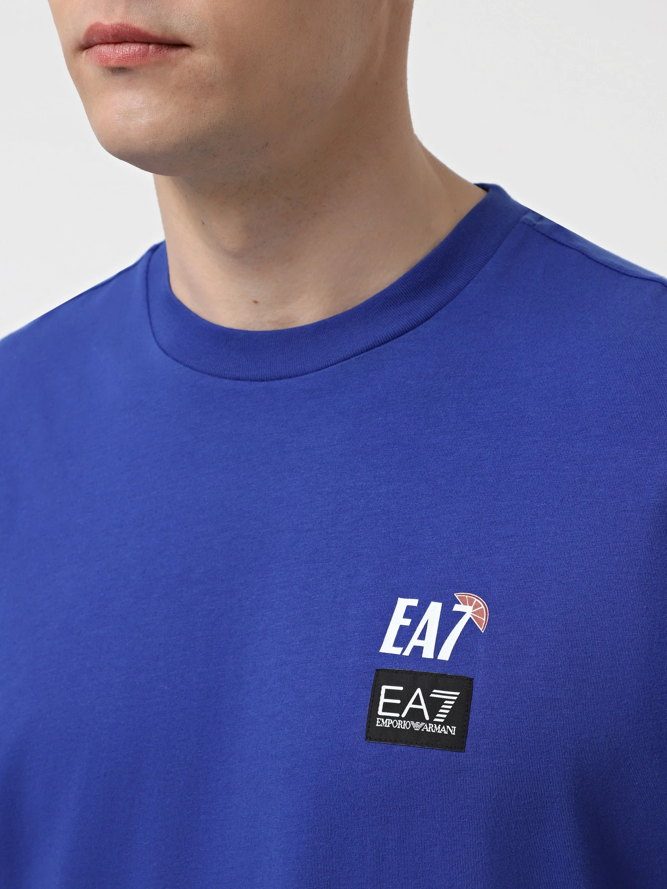 Футболки і поло EA7 Graphic Series модель 7M000118-AF13244-UA031 Футболки і поло EA7 Graphic Series модель 7M000118-AF13244-UA031 Фото