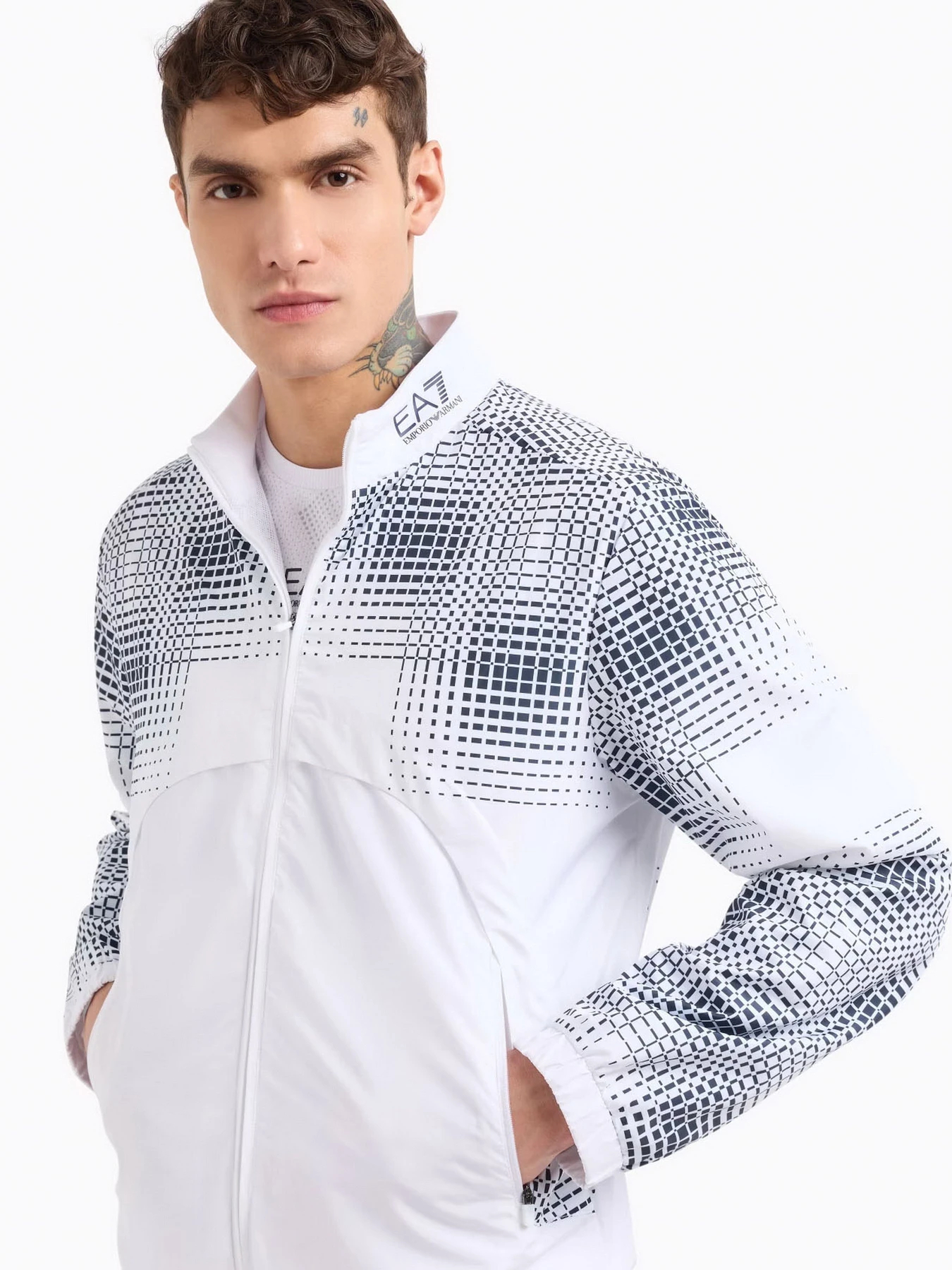 Костюмы EA7 Tennis Pro модель 7M000174-AF12948-M0036 Костюмы EA7 Tennis Pro модель 7M000174-AF12948-M0036 Фото