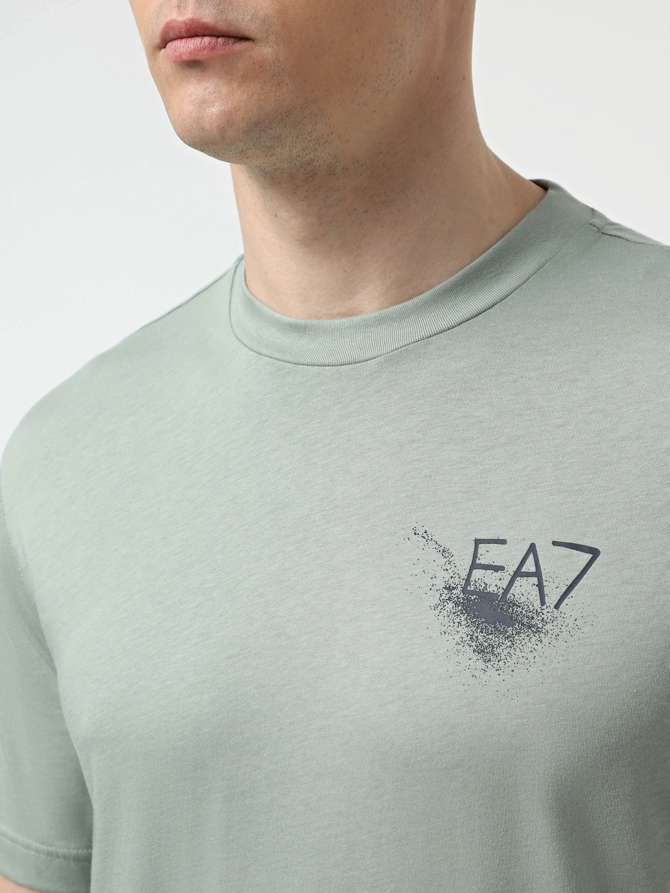 Футболки і поло EA7 Graphic Series модель 7M000104-AF10375-U9024 Футболки і поло EA7 Graphic Series модель 7M000104-AF10375-U9024 Фото